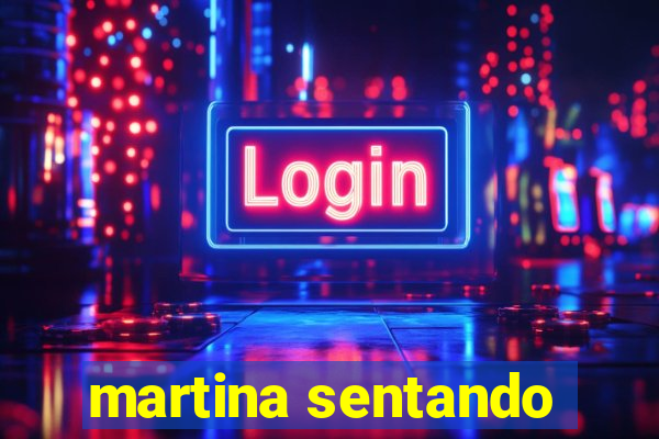 martina sentando